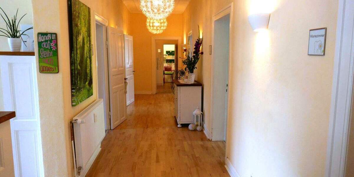 Gewerbeobjekt Rendsburg - 8 Zimmer, 160 m&sup2;, 229.000&euro; | Angebot:25779951