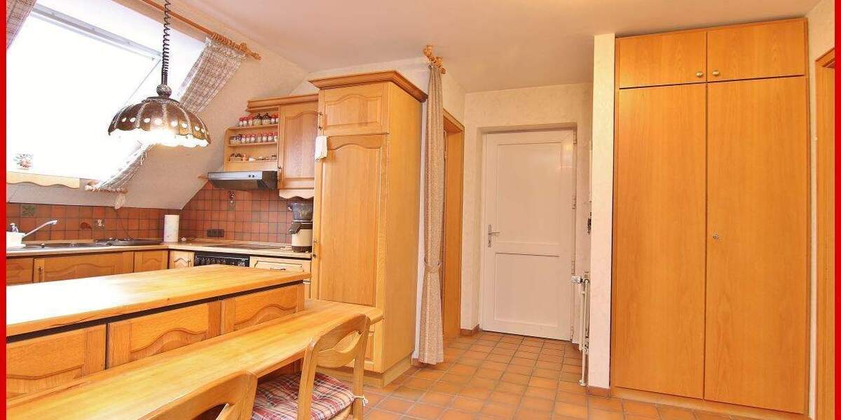 Etagenwohnung Schleswig - 3 Zimmer, 96 m&sup2;, 1.210&euro; | Angebot:25745899