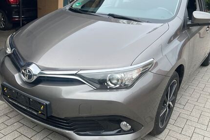 Toyota Auris 137.000 km 7.999 &euro; Kosel 24354