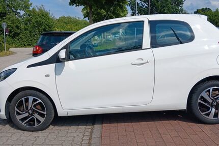 Peugeot 108 136.000 km 4.999 &euro; Gettorf 24214