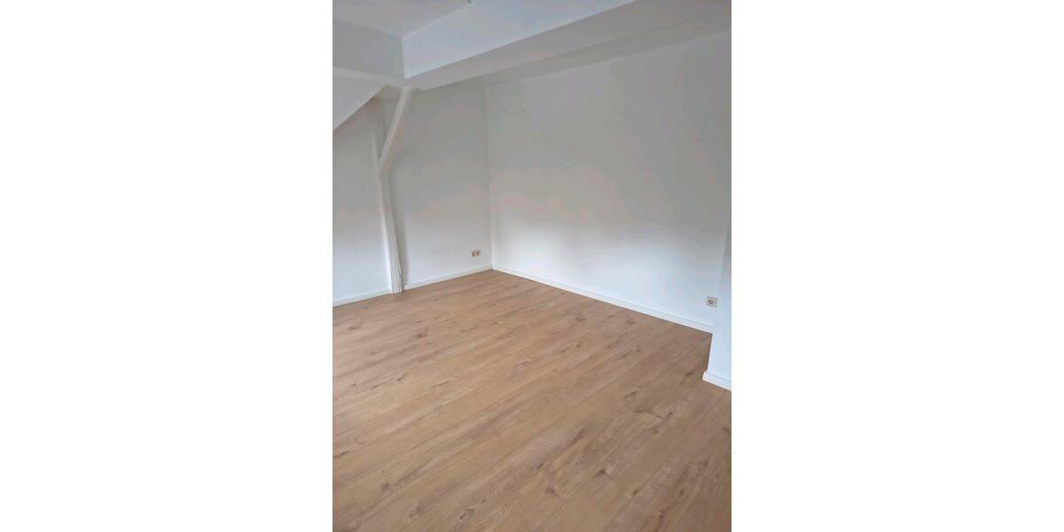 Dachgeschoßwohnung Schleswig - 3 Zimmer, 62 m&sup2;, 700&euro; | Angebot:25364783