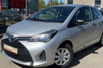 Toyota Yaris 100.000 km 5.990 &euro; Schleswig 24837