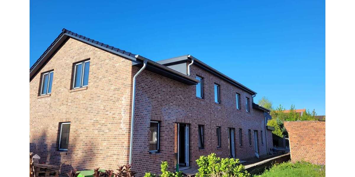 Einfamilienhaus Büdelsdorf - 4 Zimmer, 115 m&sup2;, 1.440&euro; | Angebot:24446822