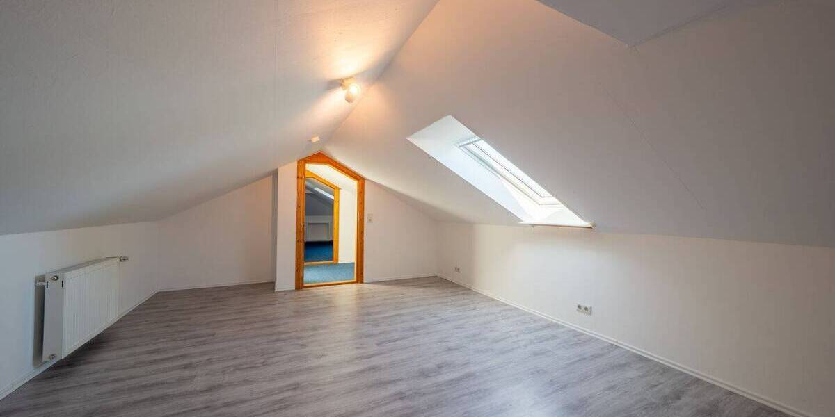 Mehrfamilienhaus, Wohnhaus Kropp - 9 Zimmer, 224 m&sup2;, 469.000&euro; | Angebot:25730186