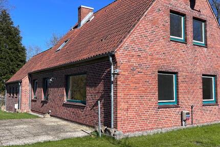 Haus Ulsnis - 4 Zimmer, 85 m&sup2;, 1.200&euro; | Angebot:26289476