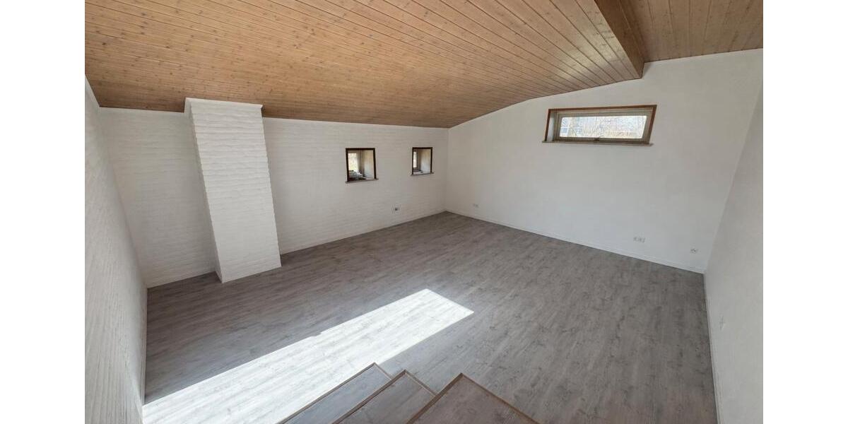 Doppelhaushälfte Tarp - 5 Zimmer, 170 m&sup2;, 1.650&euro; | Angebot:26102234