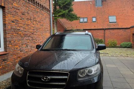 Hyundai SANTA FE 233.000 km 3.600 &euro; Osterrönfeld 24783