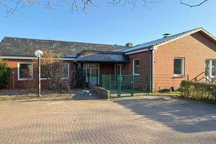 Haus Schleswig - 9 Zimmer, 259 m&sup2;, 275.000&euro; | Angebot:26017050