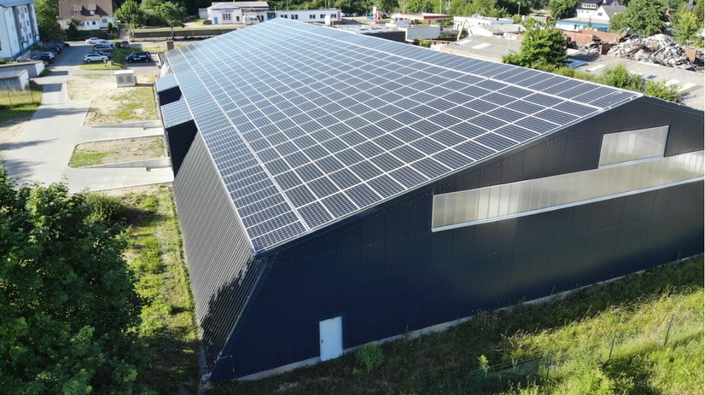 655 m² große Halle in zentraler Lage in 24837 Schleswig zu vermieten. - Gewerbeobjekt Schleswig | Angebot:14666032