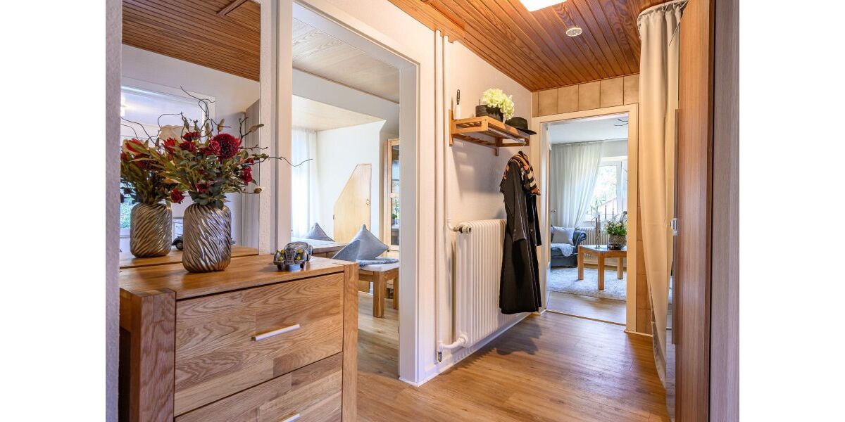 Provisionsfrei* Großzügiges familienfreundliches Zweifamilienhaus mit großem Garten in zentraler Lage in Fockbek - Einfamilienhaus Fockbek | Angebot:25403770