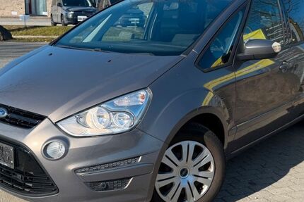 Ford S-Max 190.000 km 5.990 &euro; Schleswig 24837