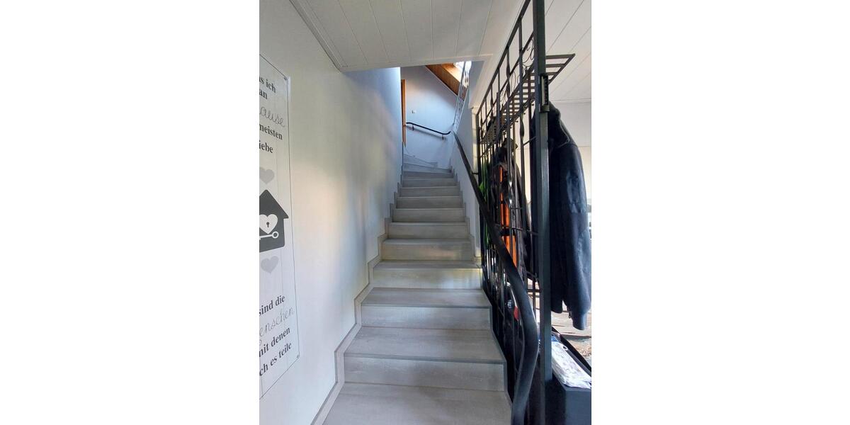Dachgeschoßwohnung Dörphof - 3 Zimmer, 75 m&sup2;, 710&euro; | Angebot:26431411