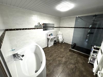 GERÄUMIGES ZUHAUSE MIT GROßER WERKSTATT & GARTEN - Einfamilienhaus Tielen | Angebot:25837242