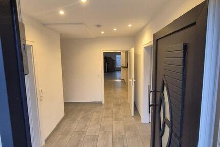 Wohnung Osterrönfeld - 7 Zimmer, 160 m&sup2;, 1.400&euro; | Angebot:26039306