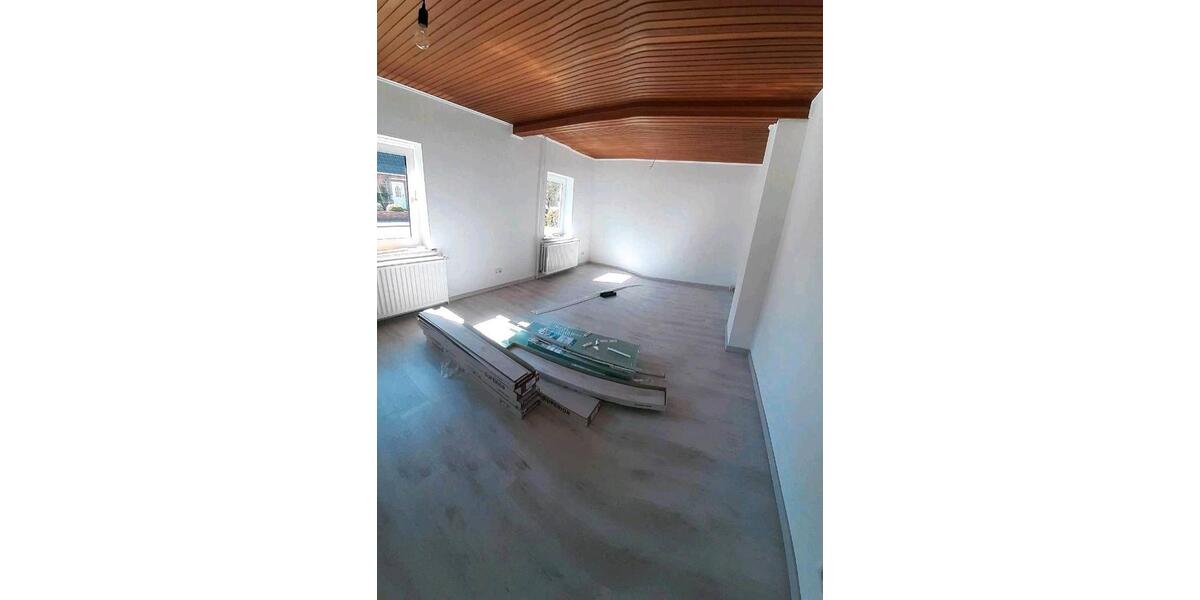Einfamilienhaus Büdelsdorf - 4 Zimmer, 110 m&sup2;, 970&euro; | Angebot:26554345