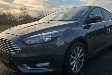 Ford Focus 99.370 km 8.600 &euro; Nübbel 24809