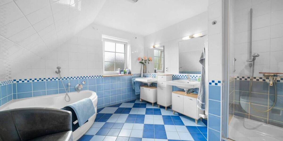 Einfamilienhaus Bovenau - 6 Zimmer, 184 m&sup2;, 599.000&euro; | Angebot:25970227