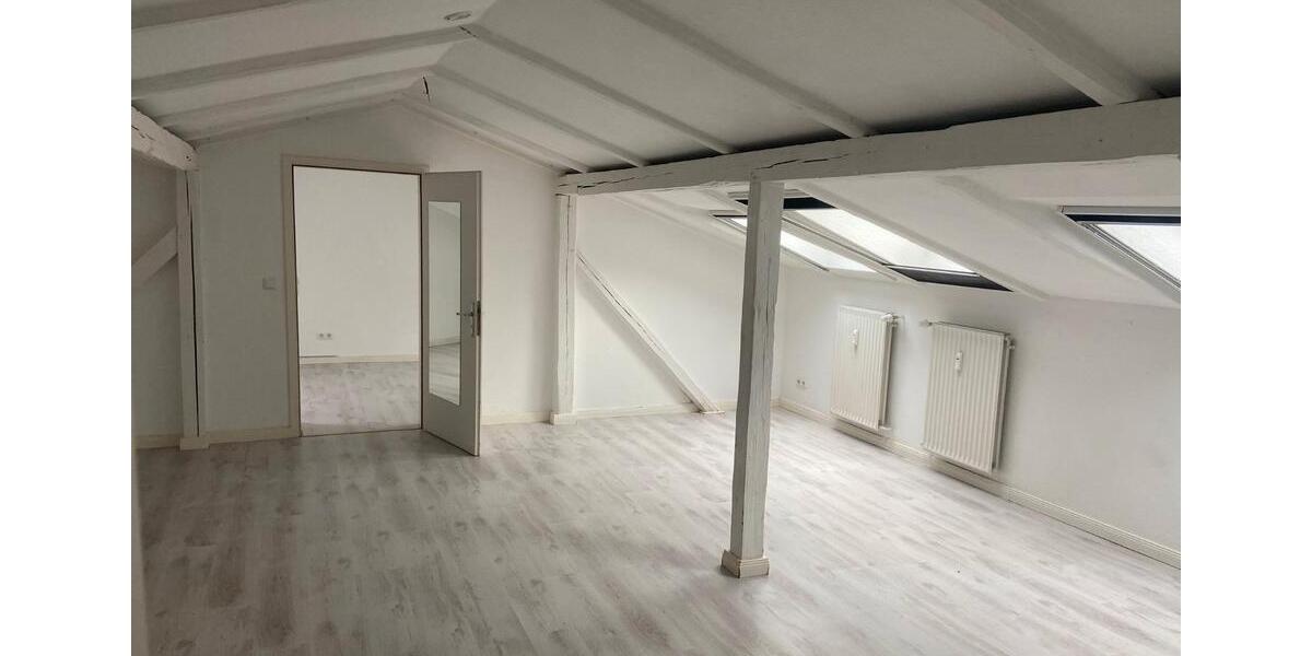 Etagenwohnung Süderbrarup - 3 Zimmer, 92 m&sup2;, 600&euro; | Angebot:26441896