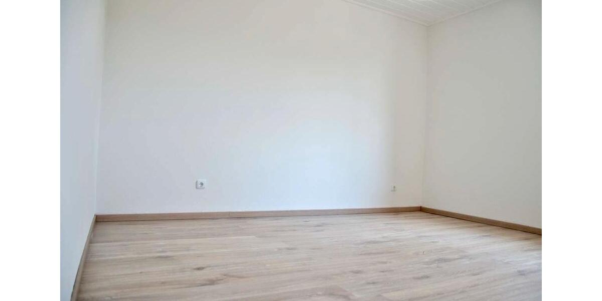 Etagenwohnung Borgstedt - 3 Zimmer, 88 m&sup2;, 1.100&euro; | Angebot:24933729