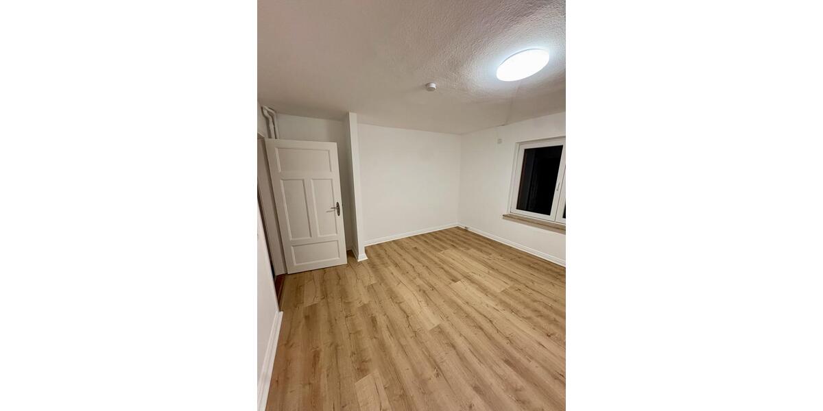 Etagenwohnung Schleswig - 3 Zimmer, 80 m&sup2;, 850&euro; | Angebot:25907087