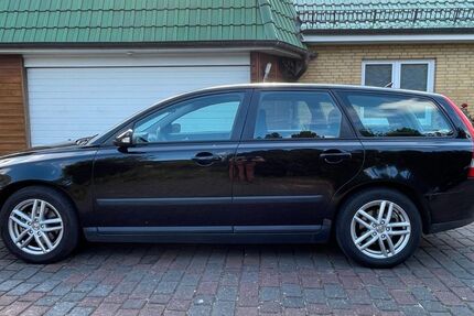 Volvo V50 373.000 km 2.450 &euro; Steinbergkirche 24972