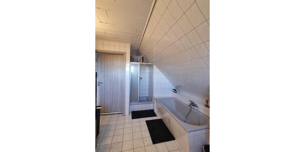 Etagenwohnung Großenwiehe - 3 Zimmer, 97 m&sup2;, 1.015&euro; | Angebot:26652141