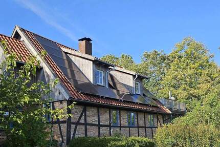 Haus Rieseby - 9 Zimmer, 365 m&sup2;, 899.000&euro; | Angebot:25700026