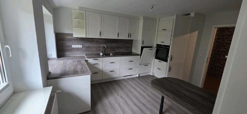 Etagenwohnung Neuberend - 4 Zimmer, 104 m&sup2;, 1.200&euro; | Angebot:26249472