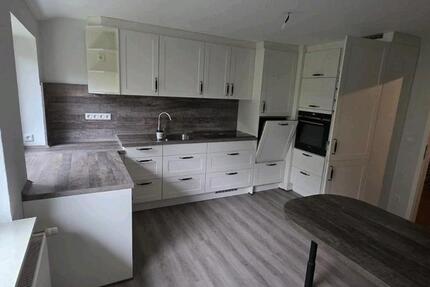 Wohnung Neuberend - 4 Zimmer, 104 m&sup2;, 1.200&euro; | Angebot:26249472