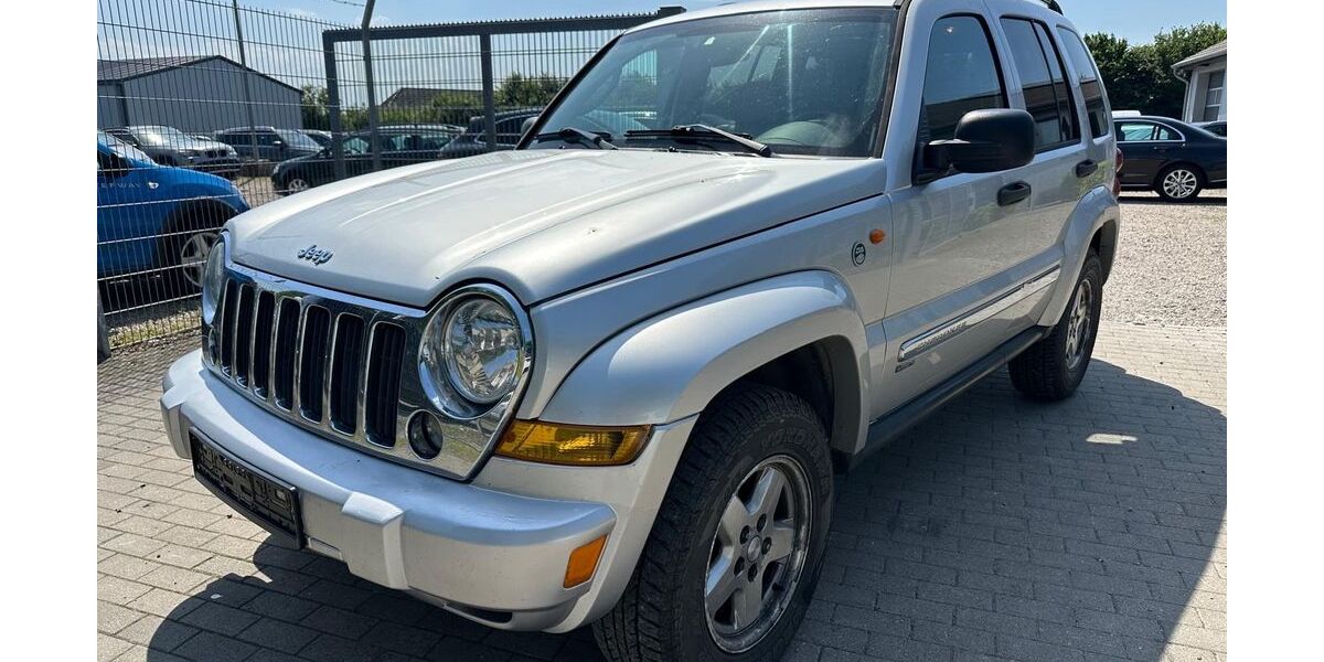 Jeep Cherokee 326.000 km 3.490 &euro; Schleswig 24837