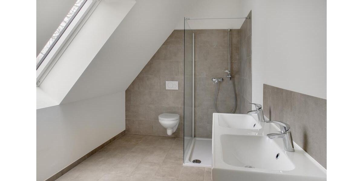 Reihenhaus Rieseby - 6 Zimmer, 200 m&sup2;, 2.240&euro; | Angebot:24392495