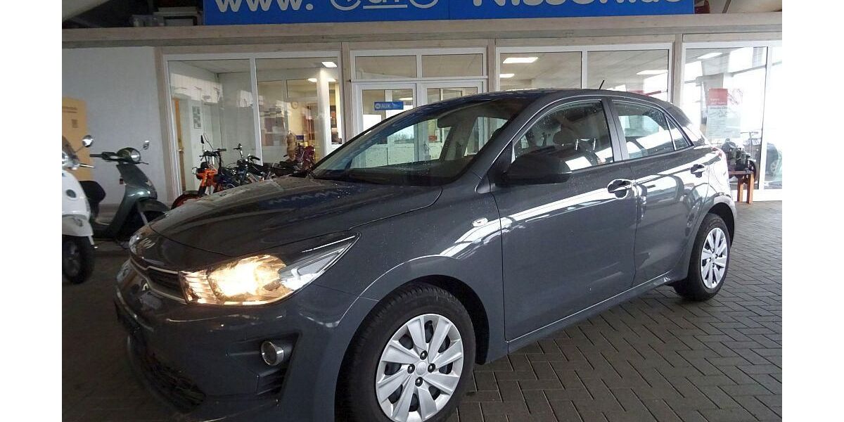 Kia Rio 22.762 km 17.850 &euro; Steinbergkirche 24972