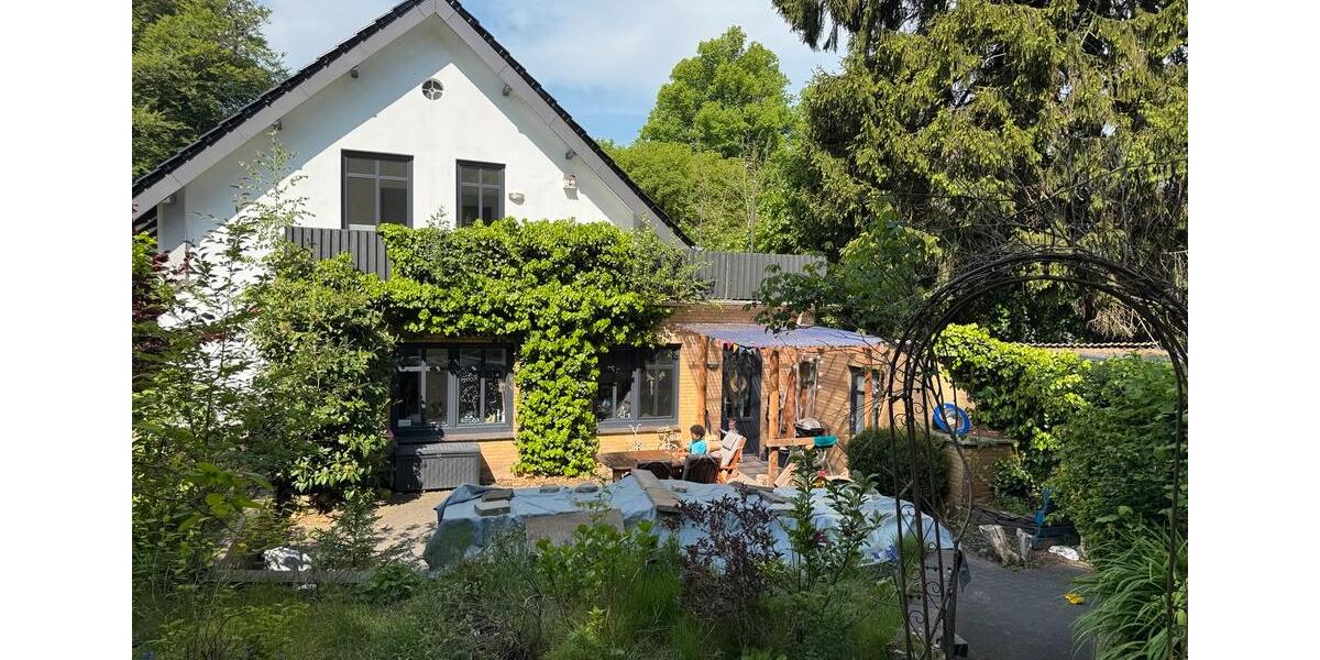Mehrfamilienhaus, Wohnhaus Schleswig - 8 Zimmer, 188 m&sup2;, 549.000&euro; | Angebot:26692836