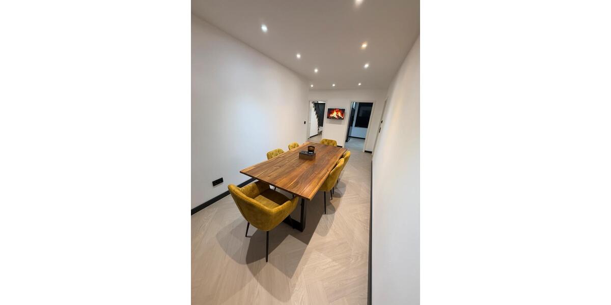 Mehrfamilienhaus, Wohnhaus Westerrönfeld - 7 Zimmer, 210 m&sup2;, 790.000&euro; | Angebot:24951220