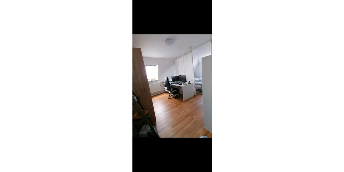 Dachgeschoßwohnung Schleswig - 2.5 Zimmer, 73 m&sup2;, 835&euro; | Angebot:25638508