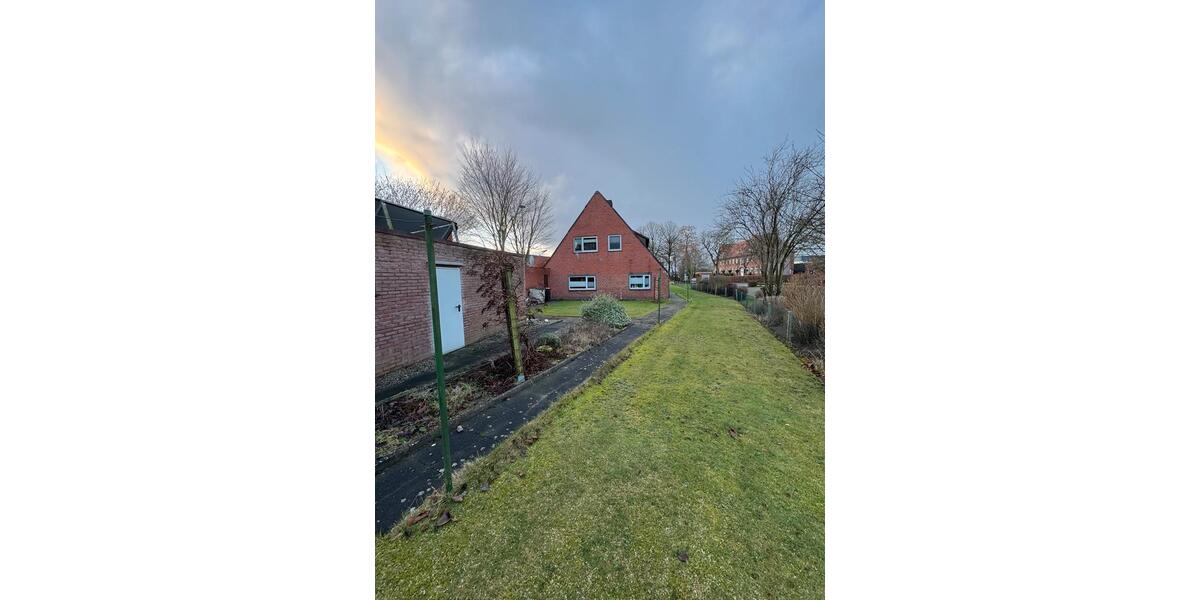 Einfamilienhaus Alt Duvenstedt - 11 Zimmer, 260 m&sup2;, 330.000&euro; | Angebot:26495205