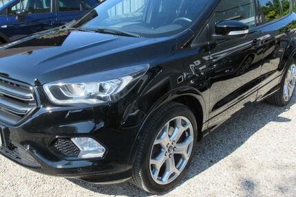 Ford Kuga 62.000 km 17.950 &euro; Gettorf 24214