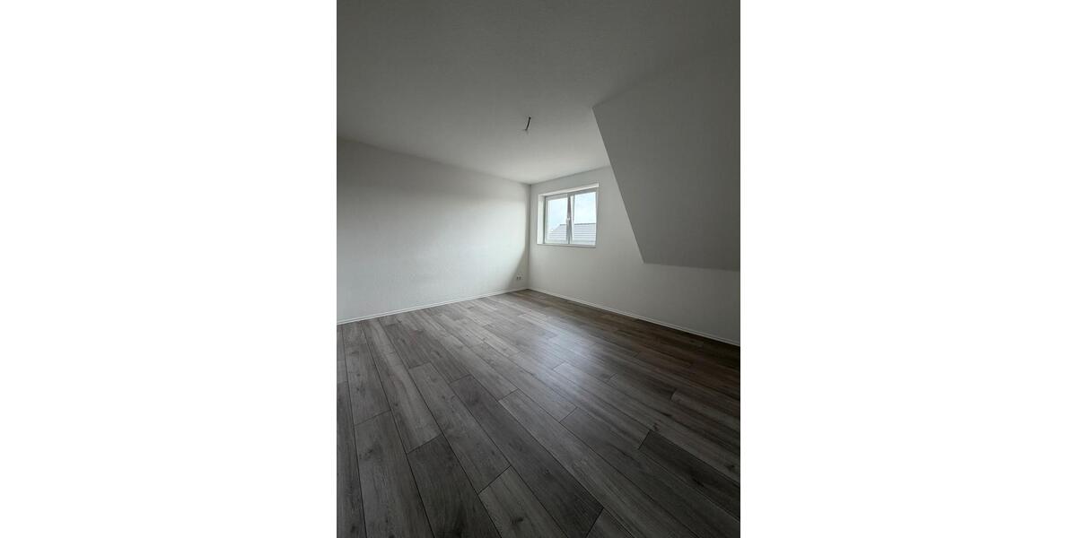 Doppelhaushälfte Großenwiehe - 4 Zimmer, 120 m&sup2;, 1.380&euro; | Angebot:26517066