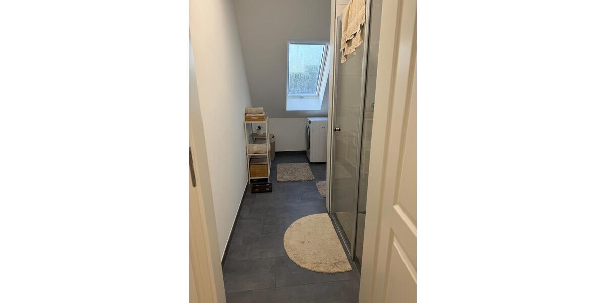 Dachgeschoßwohnung Tolk - 3 Zimmer, 73 m&sup2;, 850&euro; | Angebot:25421158