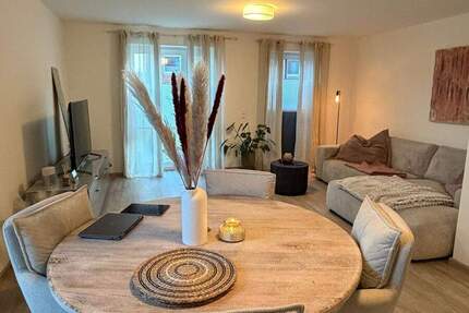 Haus Schleswig - 3 Zimmer, 93 m&sup2;, 1.450&euro; | Angebot:26433502
