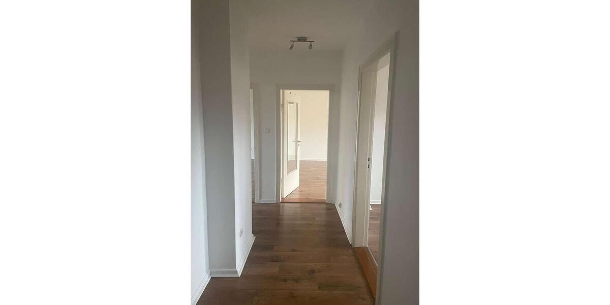 Etagenwohnung Schleswig - 4 Zimmer, 86 m&sup2;, 690&euro; | Angebot:24628125