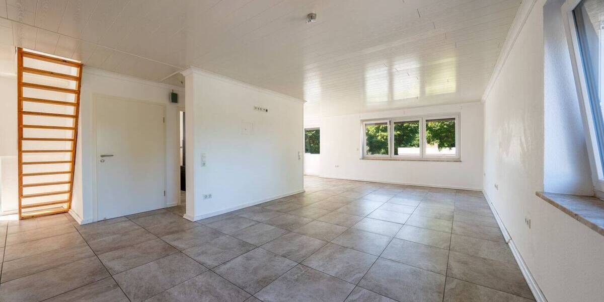 Mehrfamilienhaus, Wohnhaus Kropp - 9 Zimmer, 224 m&sup2;, 469.000&euro; | Angebot:25730186