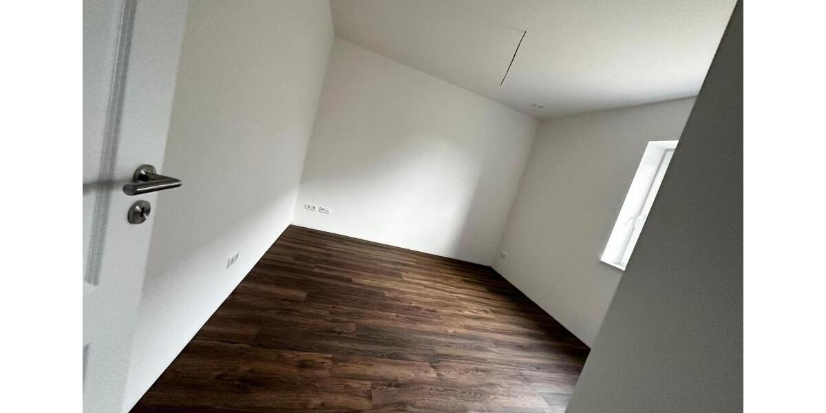 Erdgeschoßwohnung Osterrönfeld - 2 Zimmer, 52 m&sup2;, 755&euro; | Angebot:25921076