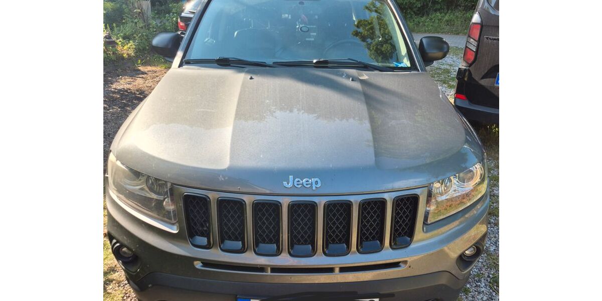 Jeep Compass 172.000 km 3.899 &euro; Ostenfeld 24790
