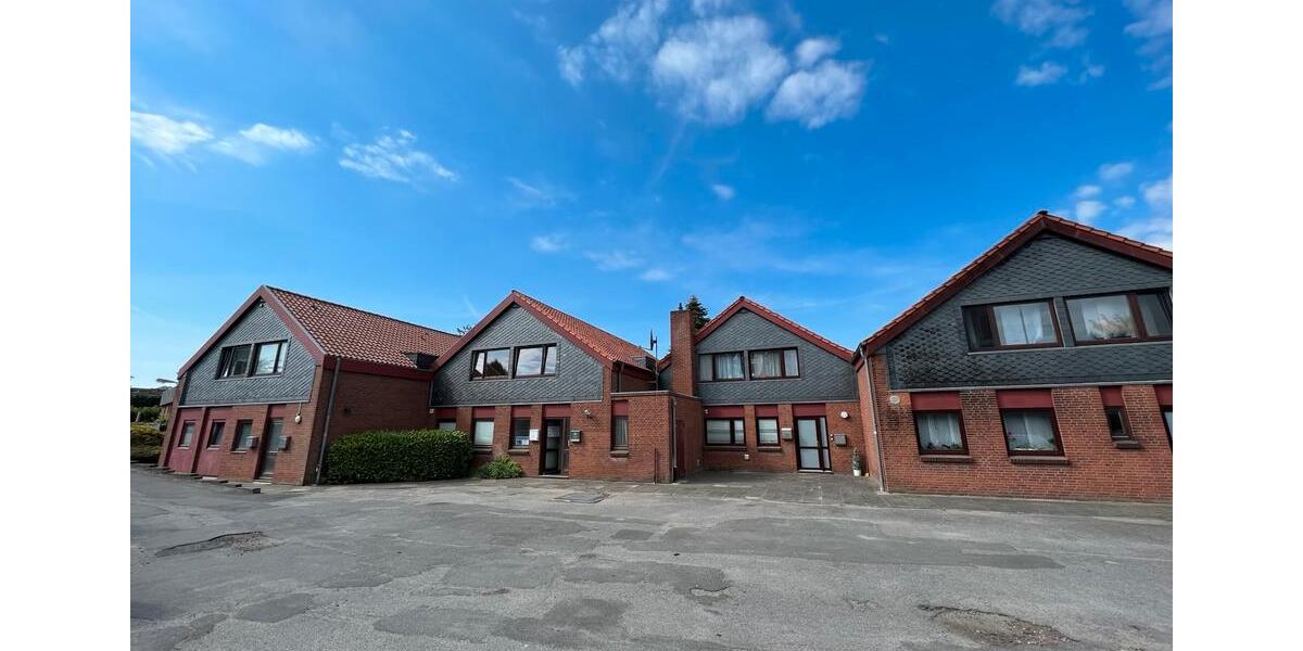 Dachgeschoßwohnung Sterup - 3 Zimmer, 108 m&sup2;, 1.056&euro; | Angebot:25844673