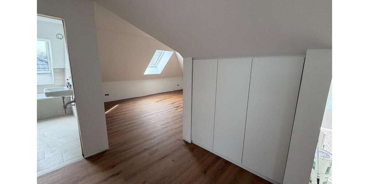 Dachgeschoßwohnung Fahrdorf - 3 Zimmer, 92 m&sup2;, 1.600&euro; | Angebot:25931741