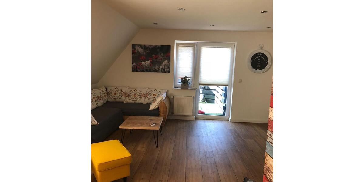 Dachgeschoßwohnung Osterby - 2 Zimmer, 75 m&sup2;, 900&euro; | Angebot:25988123