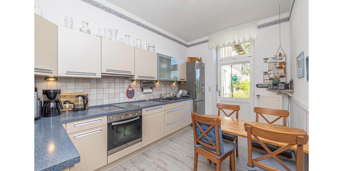 Einfamilienhaus Tolk - 10 Zimmer, 320 m&sup2;, 750.000&euro; | Angebot:25782710