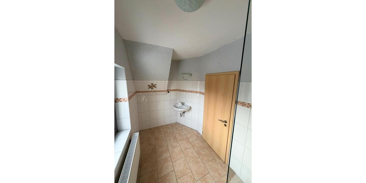 Einfamilienhaus Schleswig - 7 Zimmer, 120 m&sup2;, 1.800&euro; | Angebot:26004435