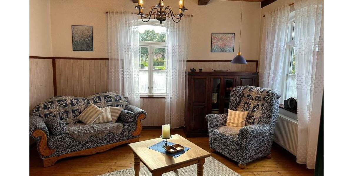 Einfamilienhaus Bergenhusen - 1 Zimmer, 300 m&sup2;, 355.000&euro; | Angebot:25708130